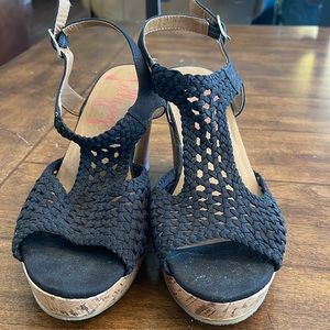 Jellypop black wedges